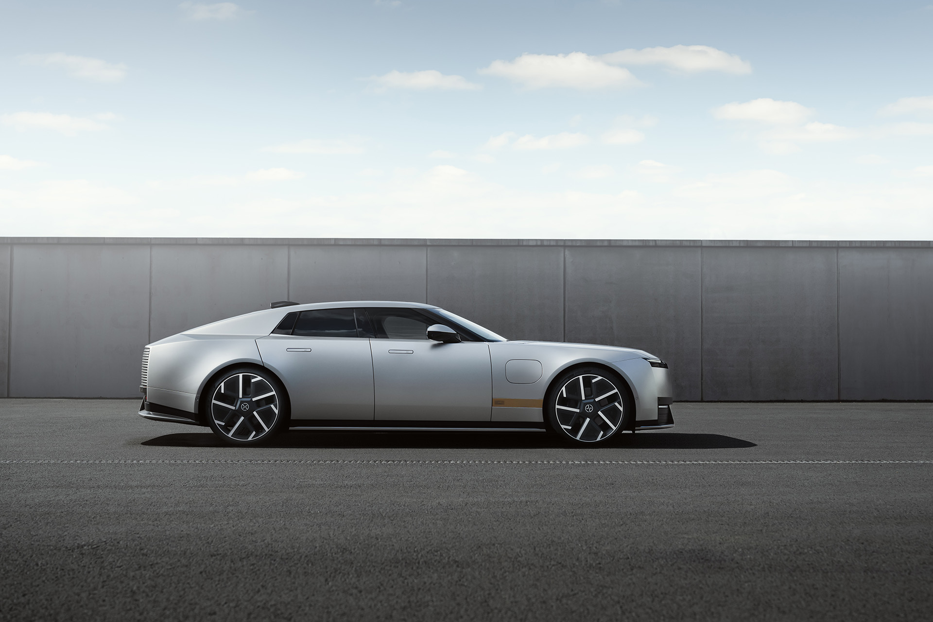 Jaguar Type 01, 2027