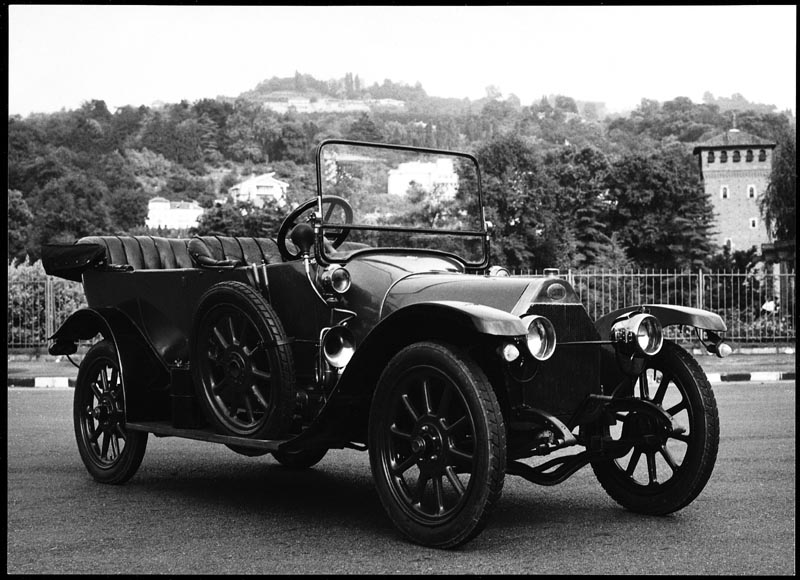 The Fiat Zero of 1912 with a body by Stabilimenti Farina in which the then 18-year-old Pinin Farina  was directly involved.