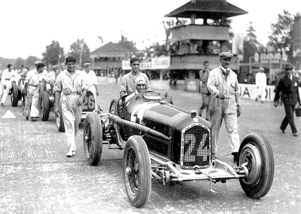 Alfa Romeo P3 getting ready for the second heat