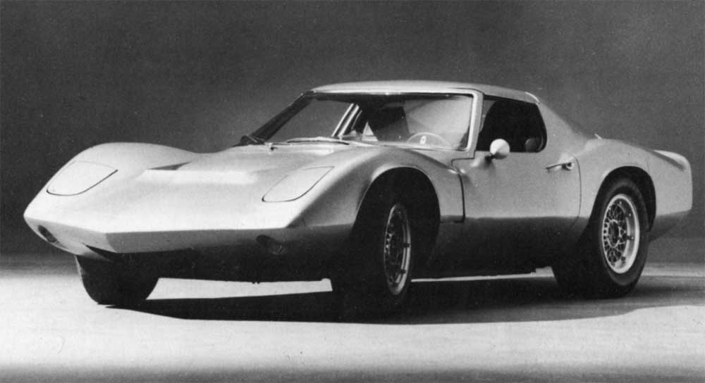 The Chevrolet R&D XP-819. It was called the ‘Ugly Duckling’ but the overall concept was not so bad. The design was handled by Shinoda and John Schinella (now chief designer of Pontiac Studio).