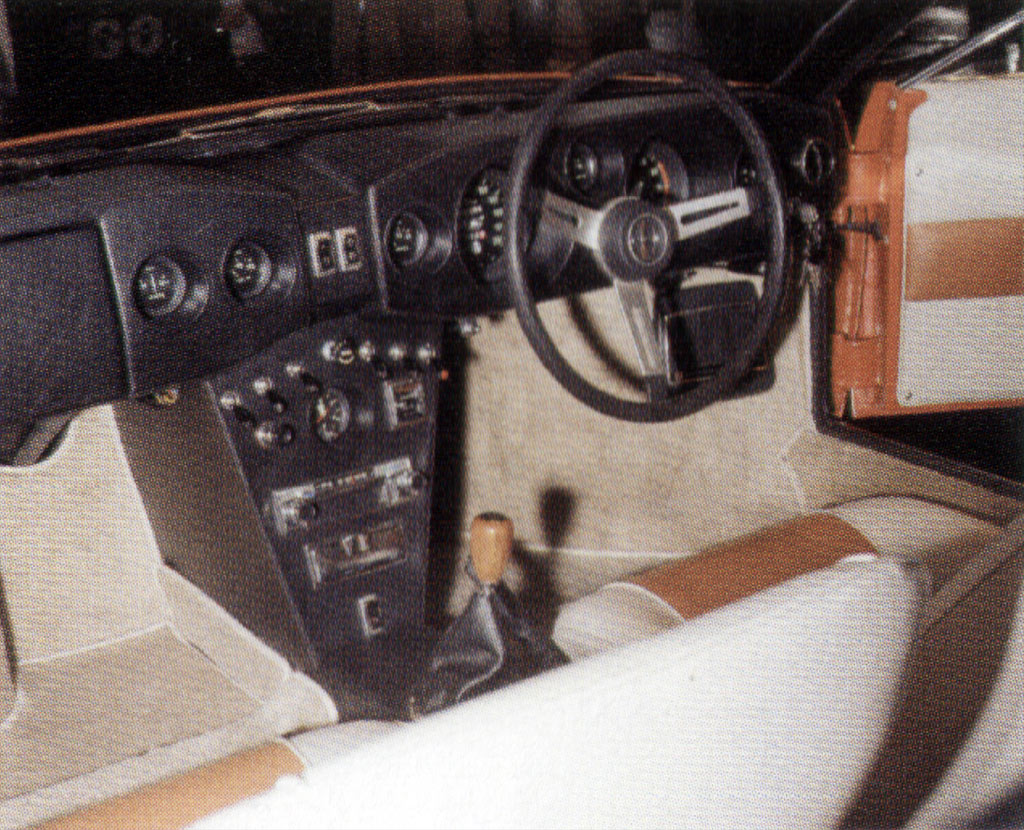 Isuzu Bellett MX1600 GT-I (Ghia), 1969 - Interior