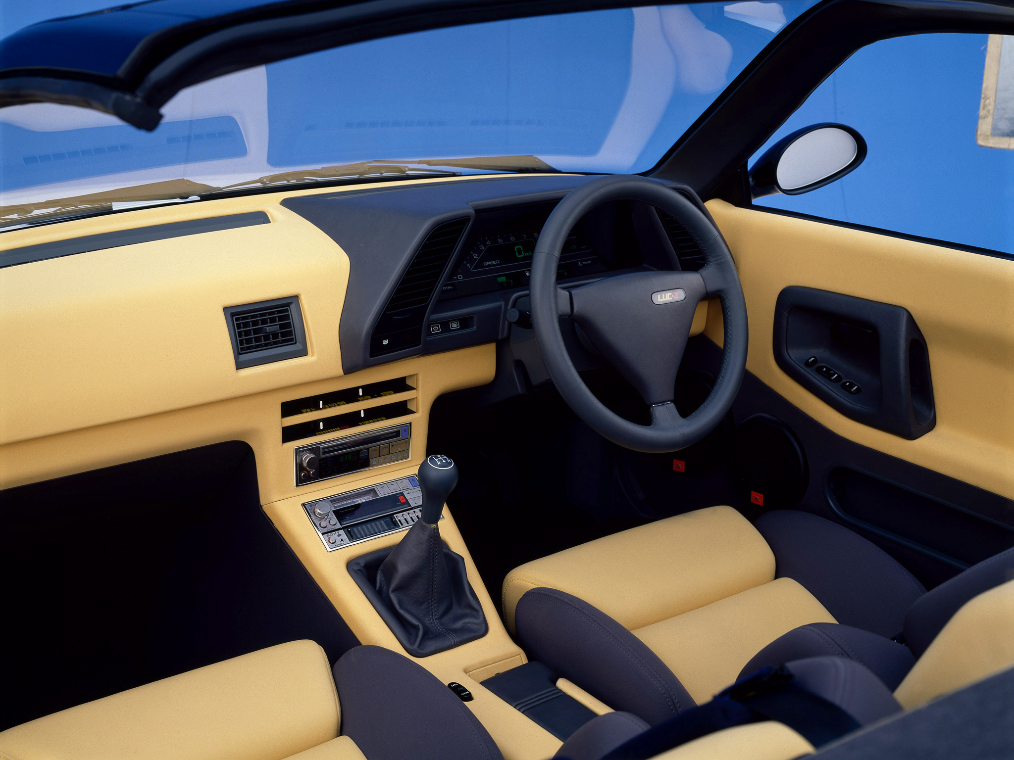 Nissan LUC-2 Concept, 1985 - Interior