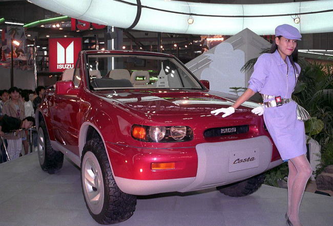 Isuzu Costa, 1989