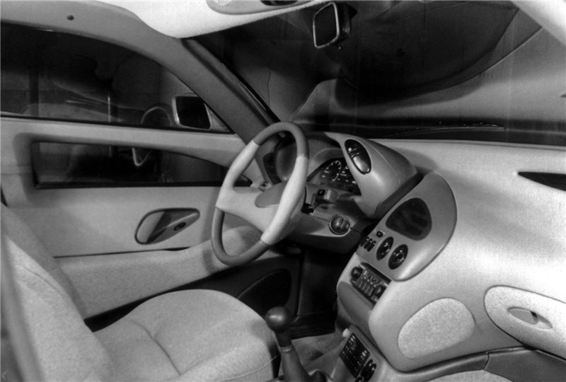 АЗЛК 2143 «Яуза», 1991 - Итерьер