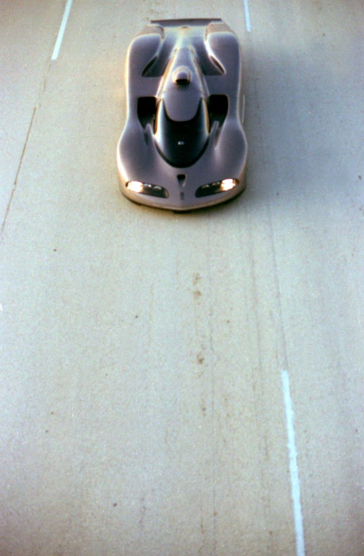 1992 Oldsmobile Aerotech Concept At Speed 