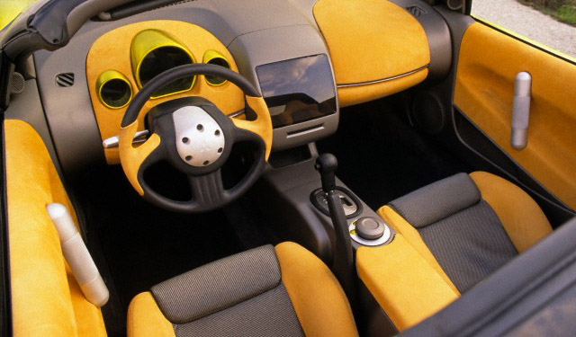 Mitsubishi SST, 1998 - Interior