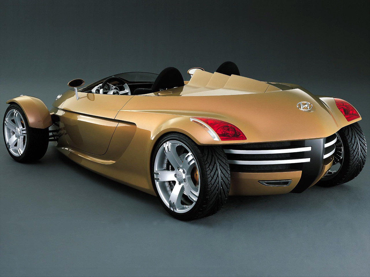 Hyundai NEOS Concept, 2000