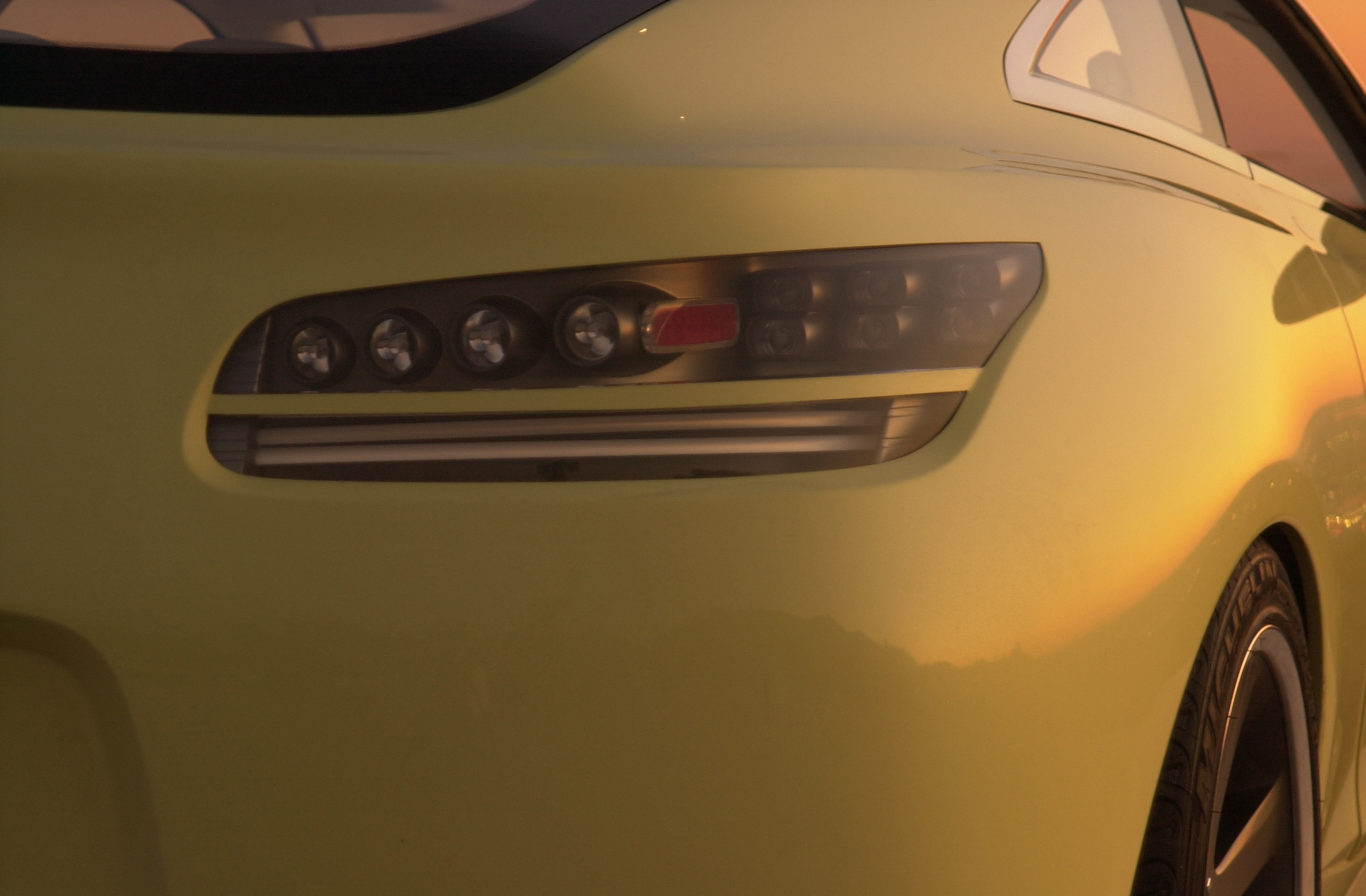 Hyundai HCD-8 Sports Tourer Concept, 2004