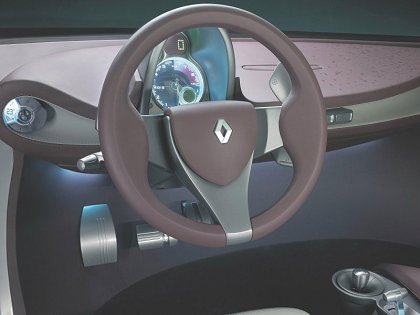 Renault Fluence, 2004