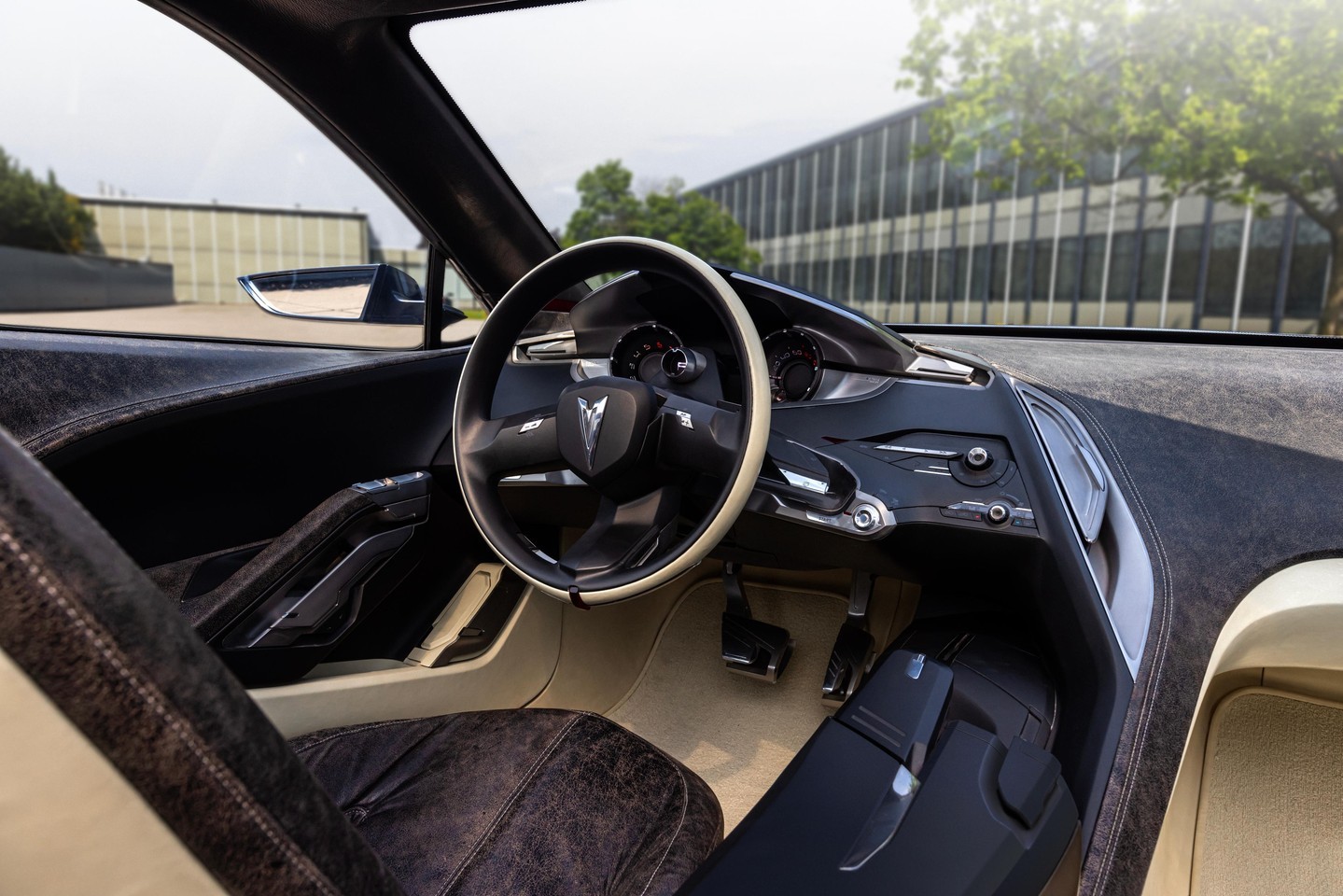 Pontiac G8 Concept, 2024 – Interior