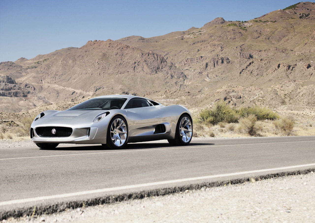 Jaguar C-X75, 2010