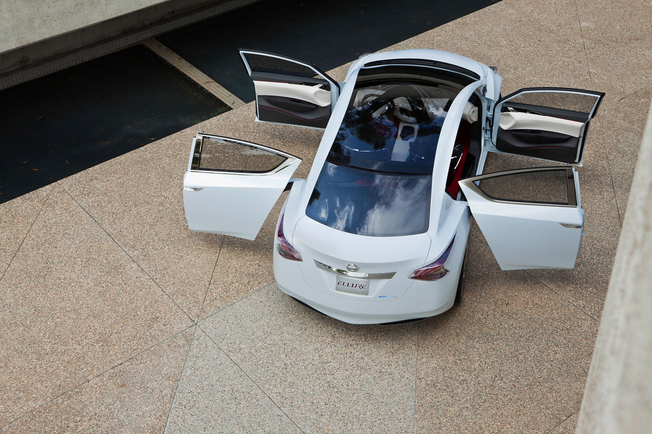 Nissan Ellure, 2010