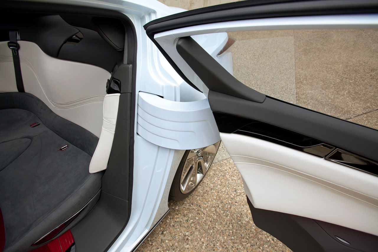 Nissan Ellure, 2010
