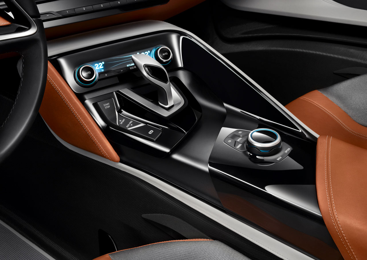 BMW i8 Spyder, 2012