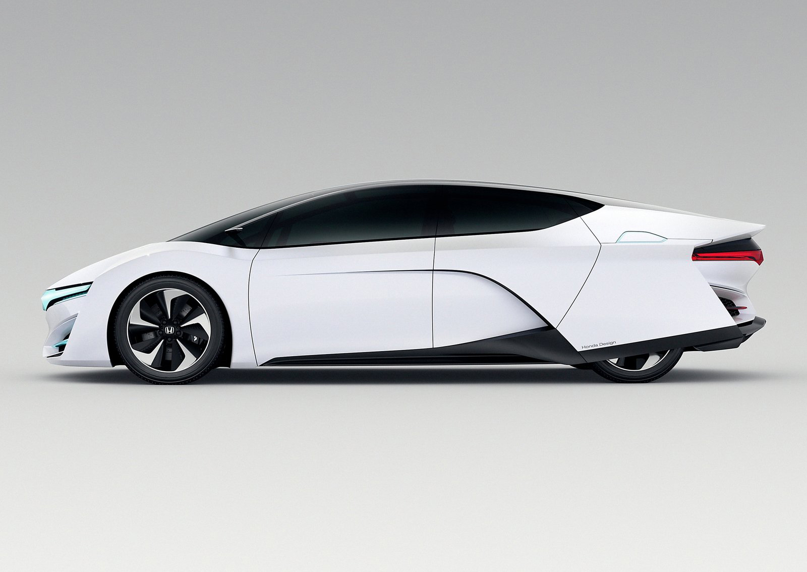Honda FCEV, 2013