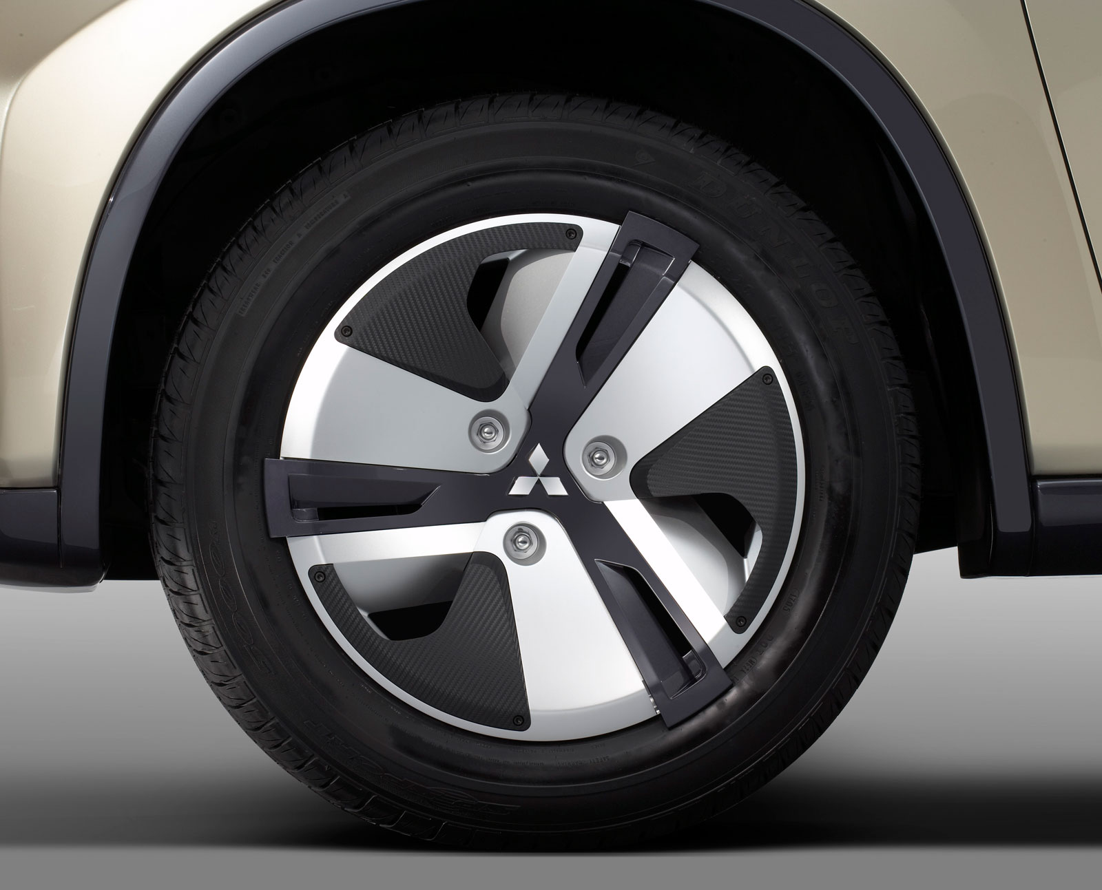 Mitsubishi GR-HEV, 2013