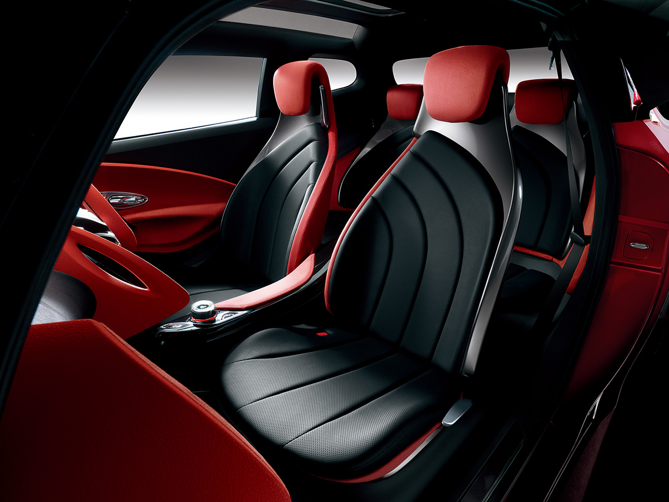 Suzuki Crosshiker, 2013 - Interior