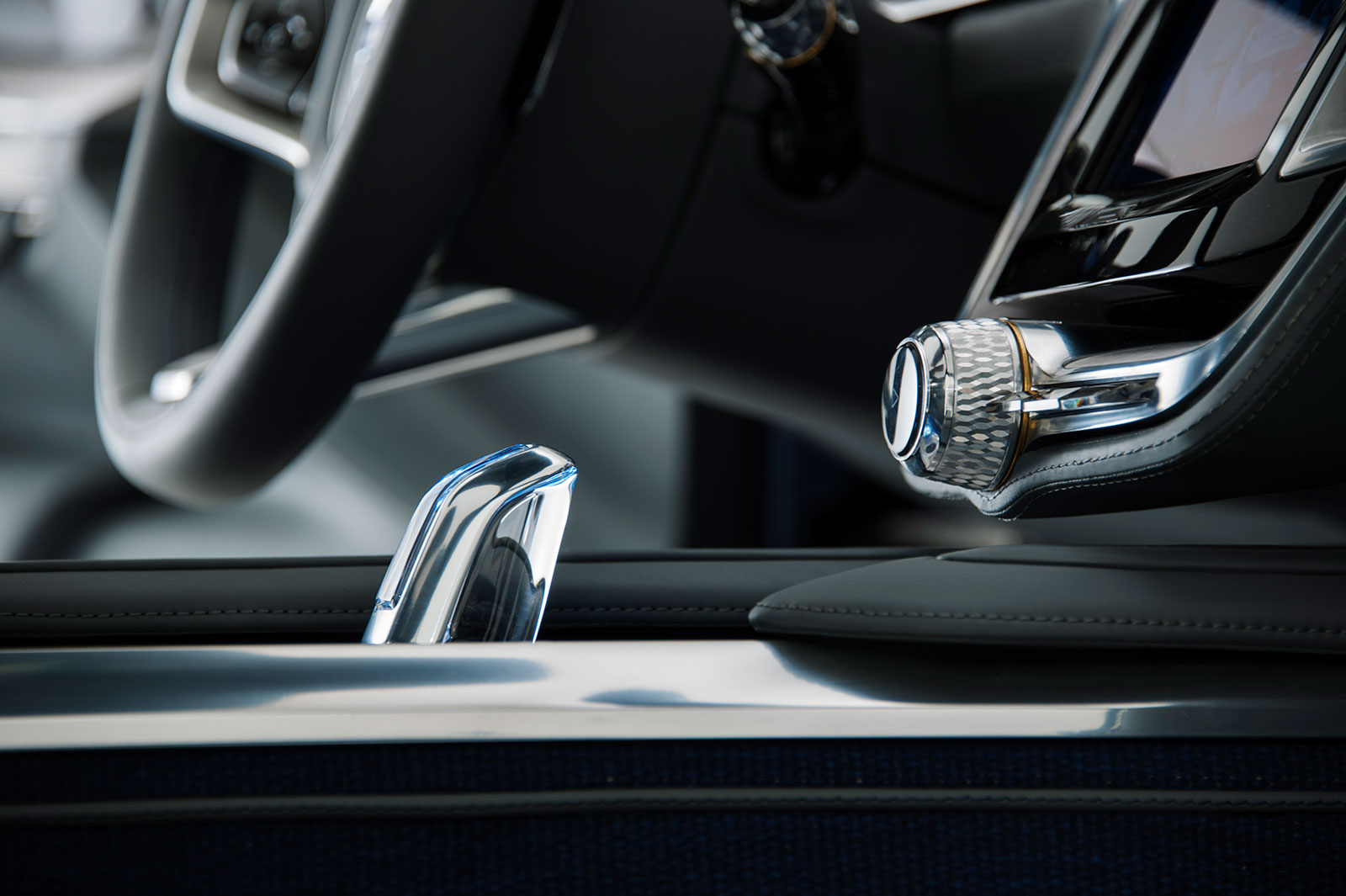 Volvo Concept Coupe, 2013 - Interior - Handcrafted crystal