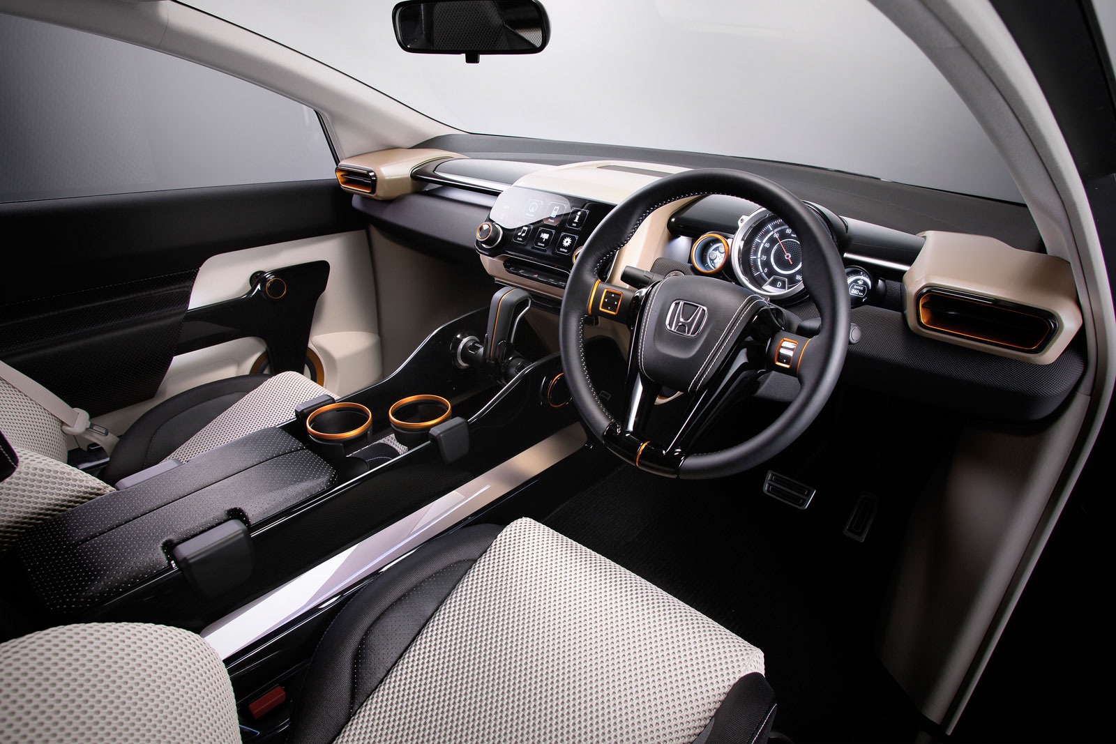 Honda Vision XS-1, 2014 - Interior