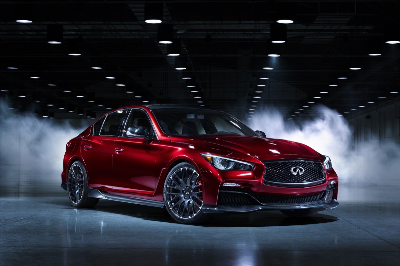 Infiniti Q50 Eau Rouge, 2014