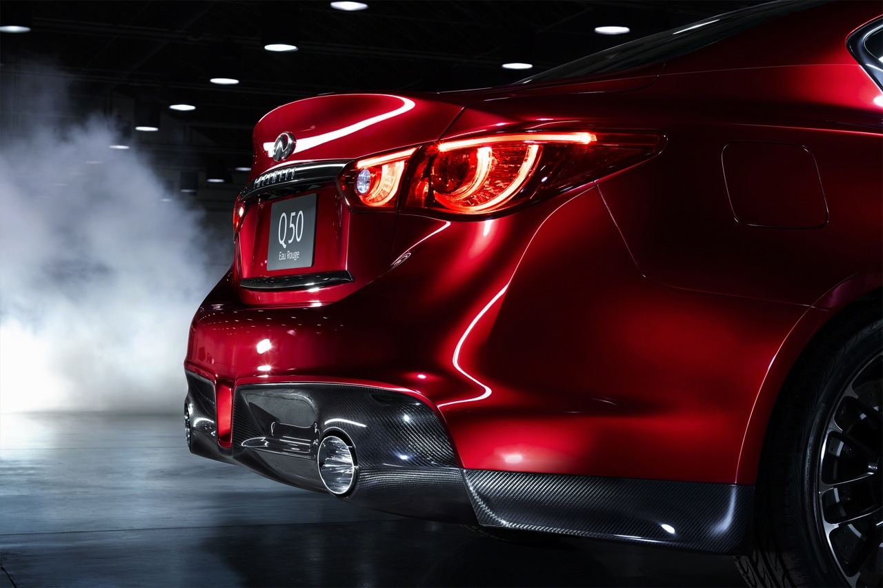 Infiniti Q50 Eau Rouge, 2014