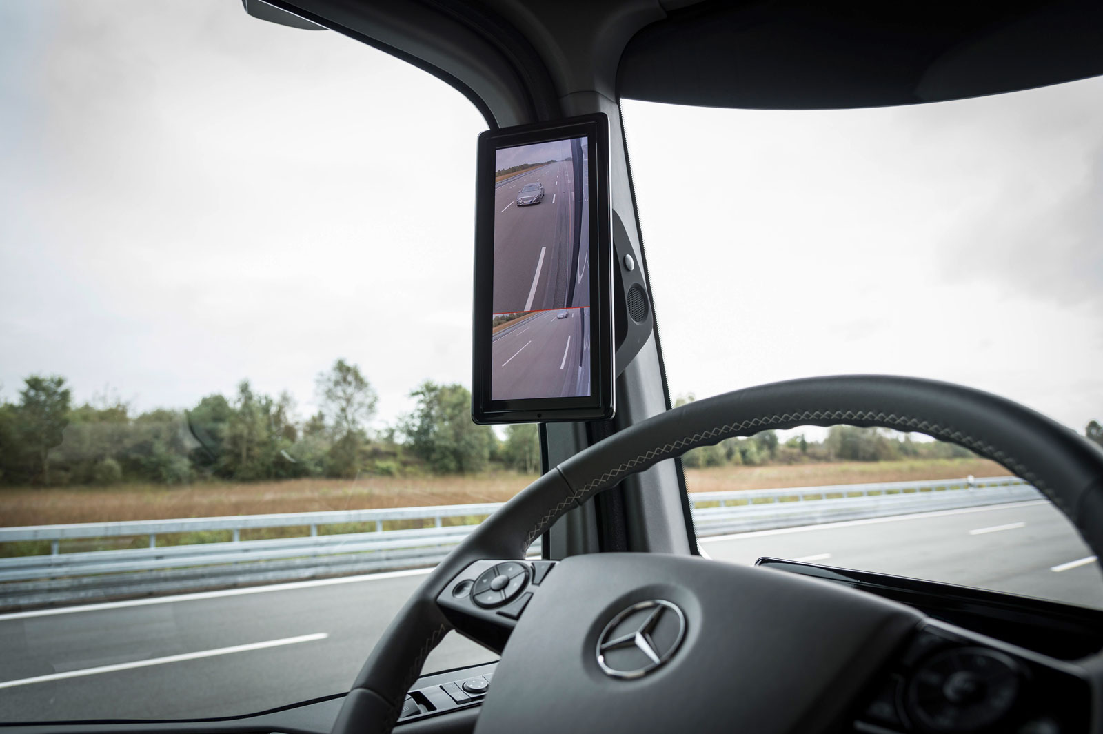 Mercedes-Benz Future Truck 2025, 2014