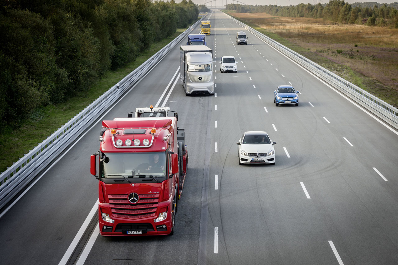 Mercedes-Benz Future Truck 2025, 2014