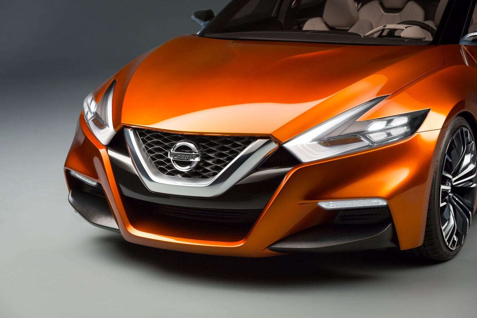 Nissan Sport Sedan, 2014 - Front end design 