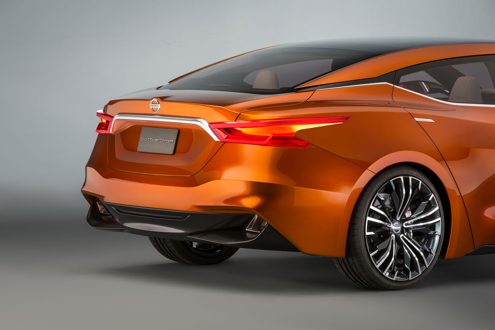 Nissan Sport Sedan, 2014 - Rear end design 