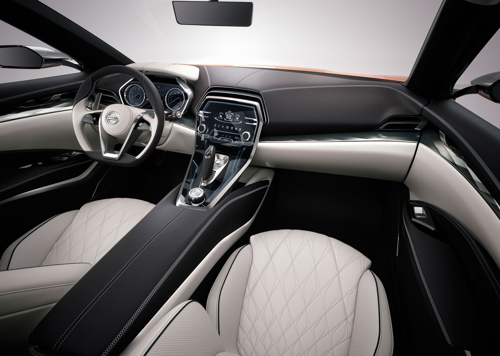 Nissan Sport Sedan, 2014 - Interior
