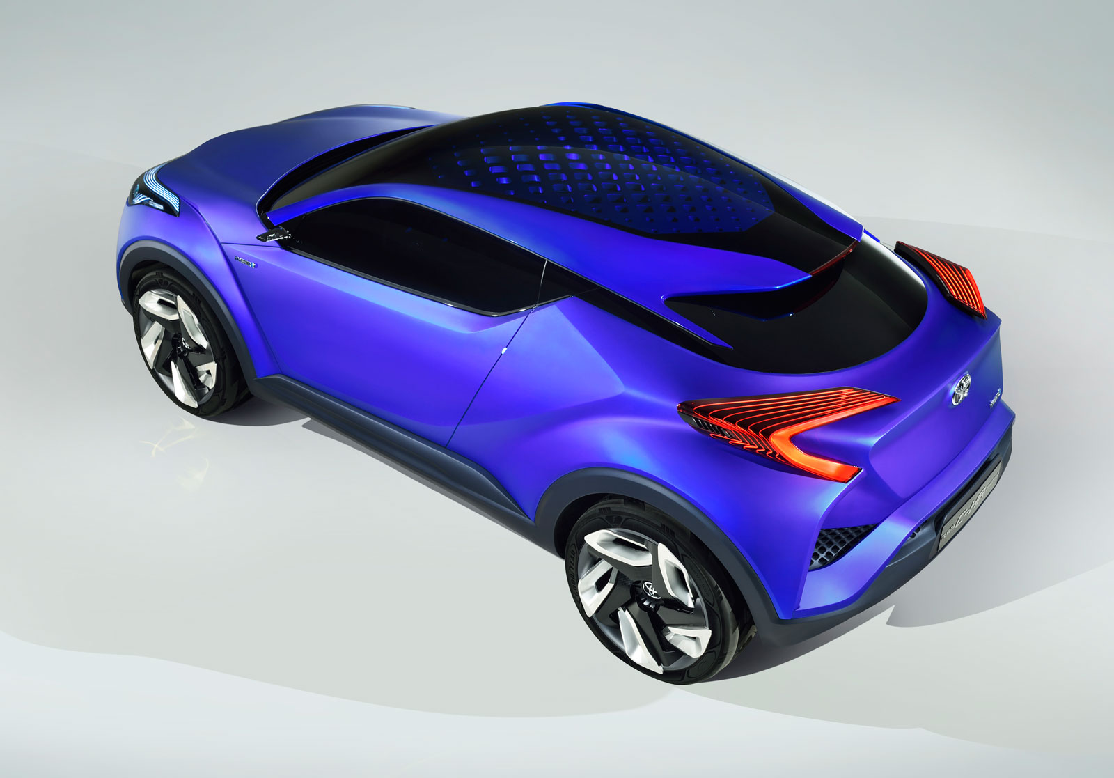 Toyota C-HR, 2014