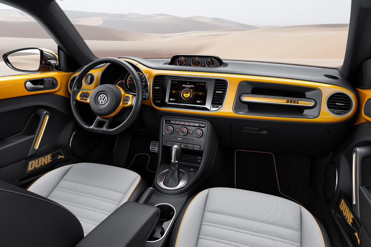 Volkswagen Beetle Dune, 2014 - Interior