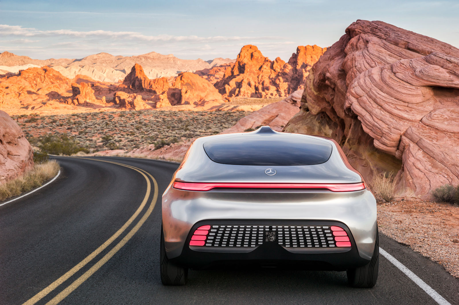 Mercedes-Benz F 015 Luxury in Motion, 2015