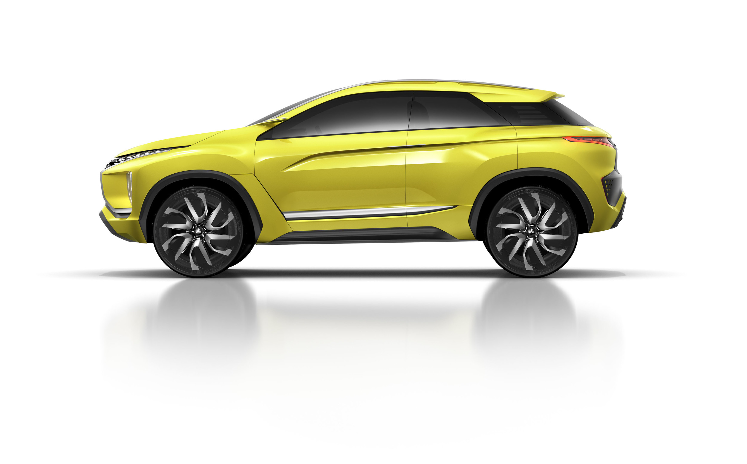 Mitsubishi eX Concept, 2015