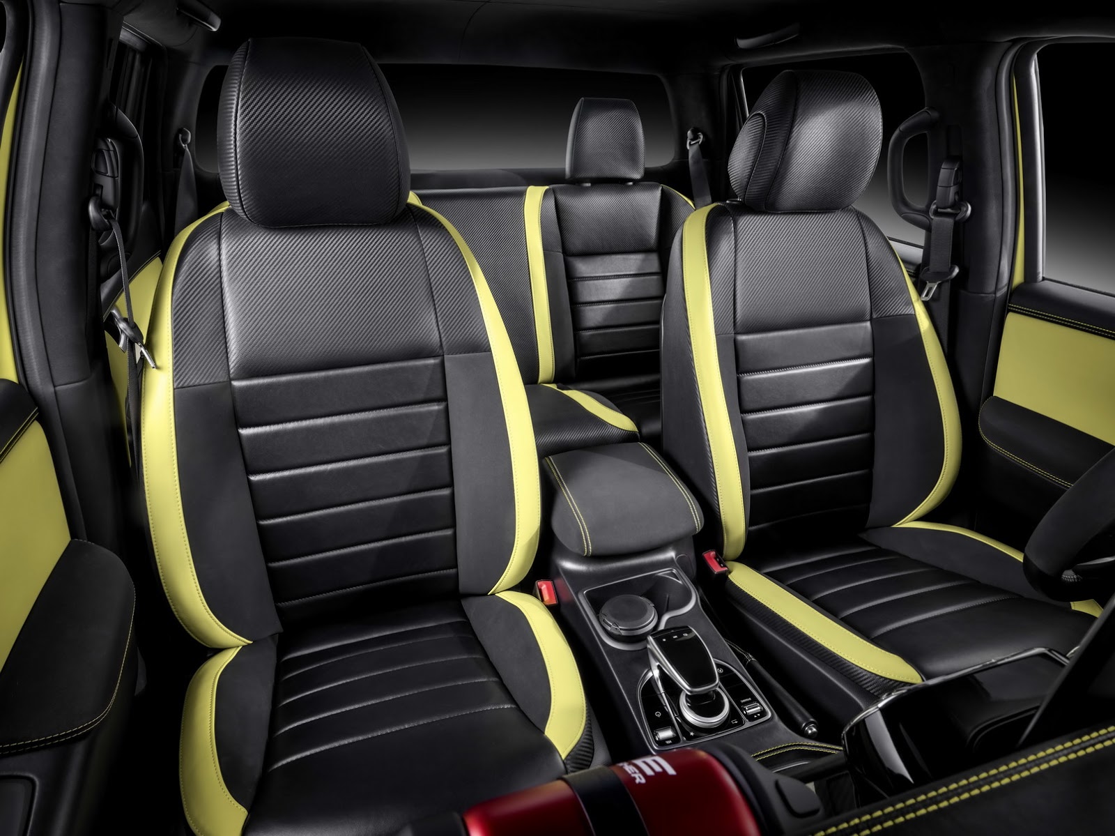 Mercedes-Benz Concept X-Class powerful adventurer, 2016 - Interior