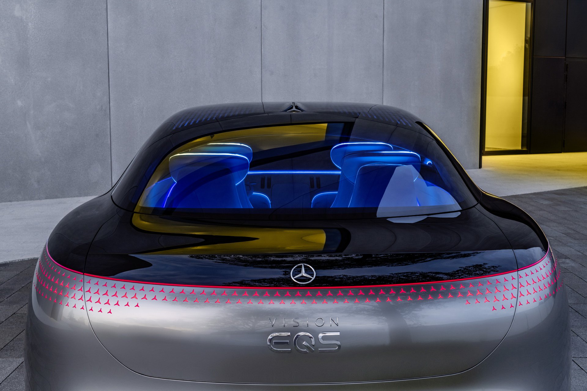 Мерседес 2019 Vision EQS Salon