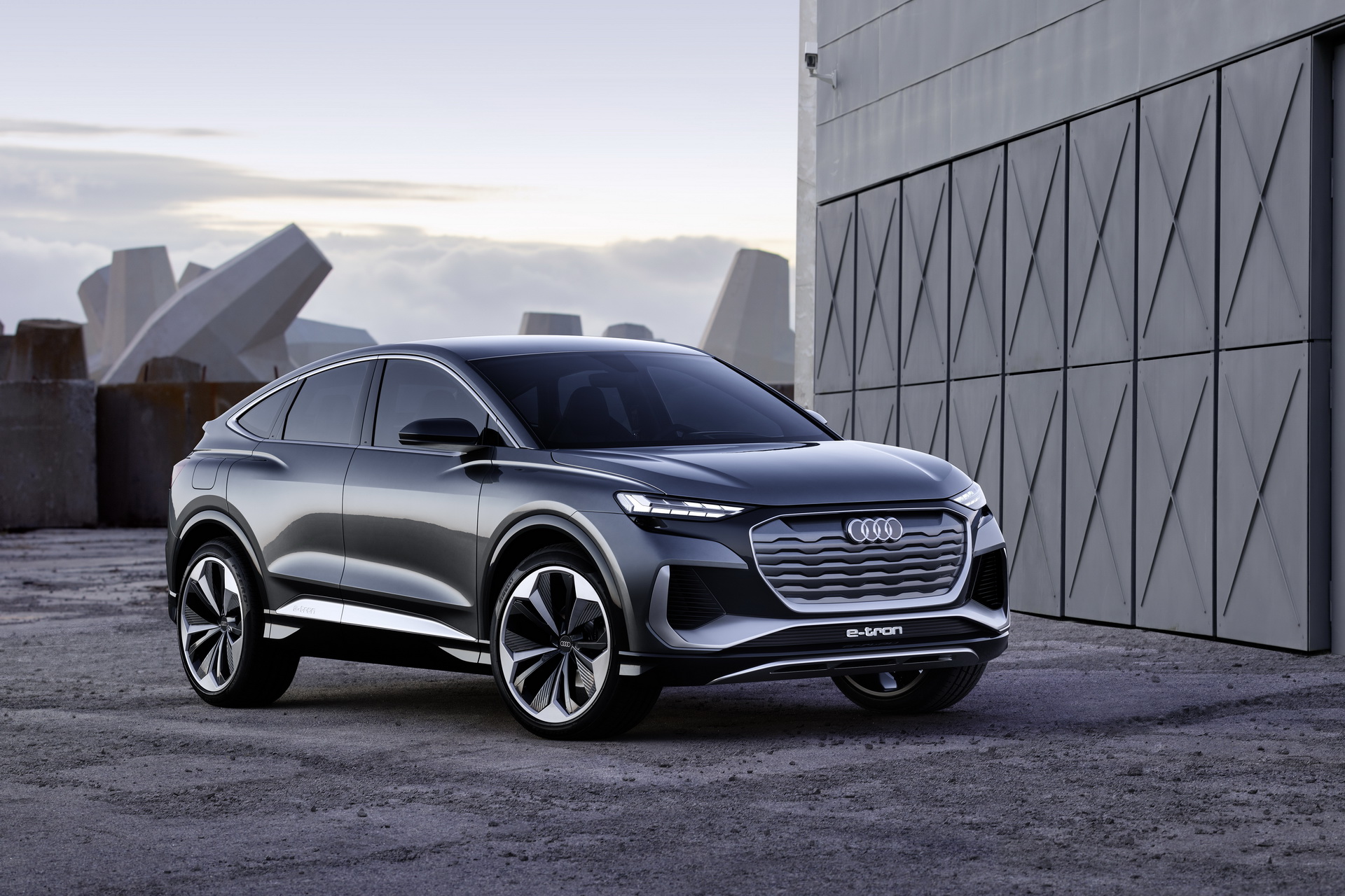 Audi Q4 Sportback e-tron Concept, 2020