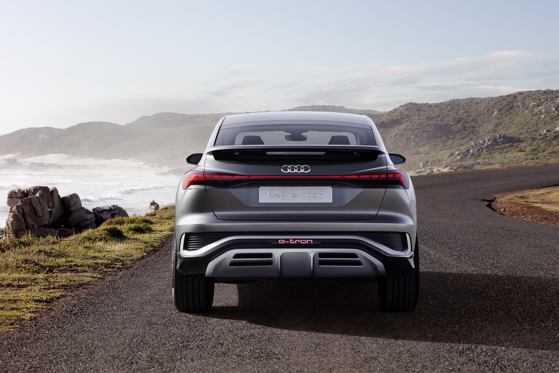 Audi Q4 Sportback e-tron Concept, 2020