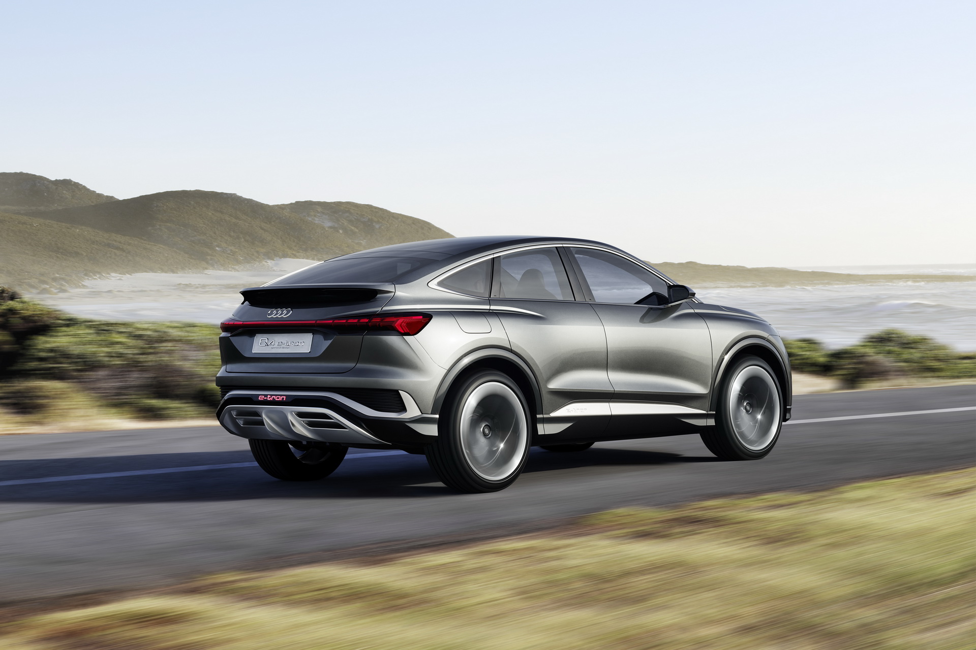 Audi Q4 Sportback e-tron Concept, 2020