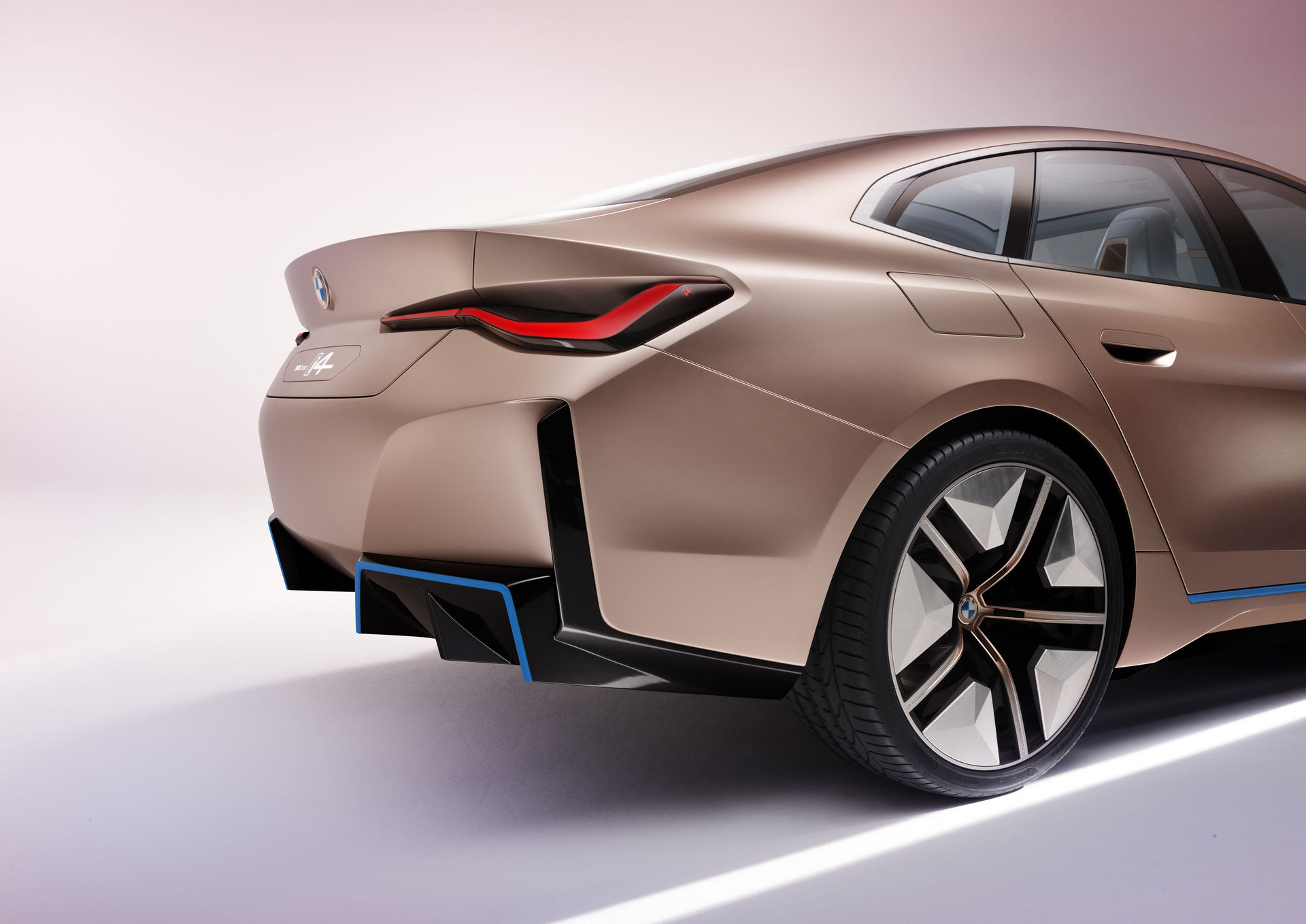 BMW электрокар концепт