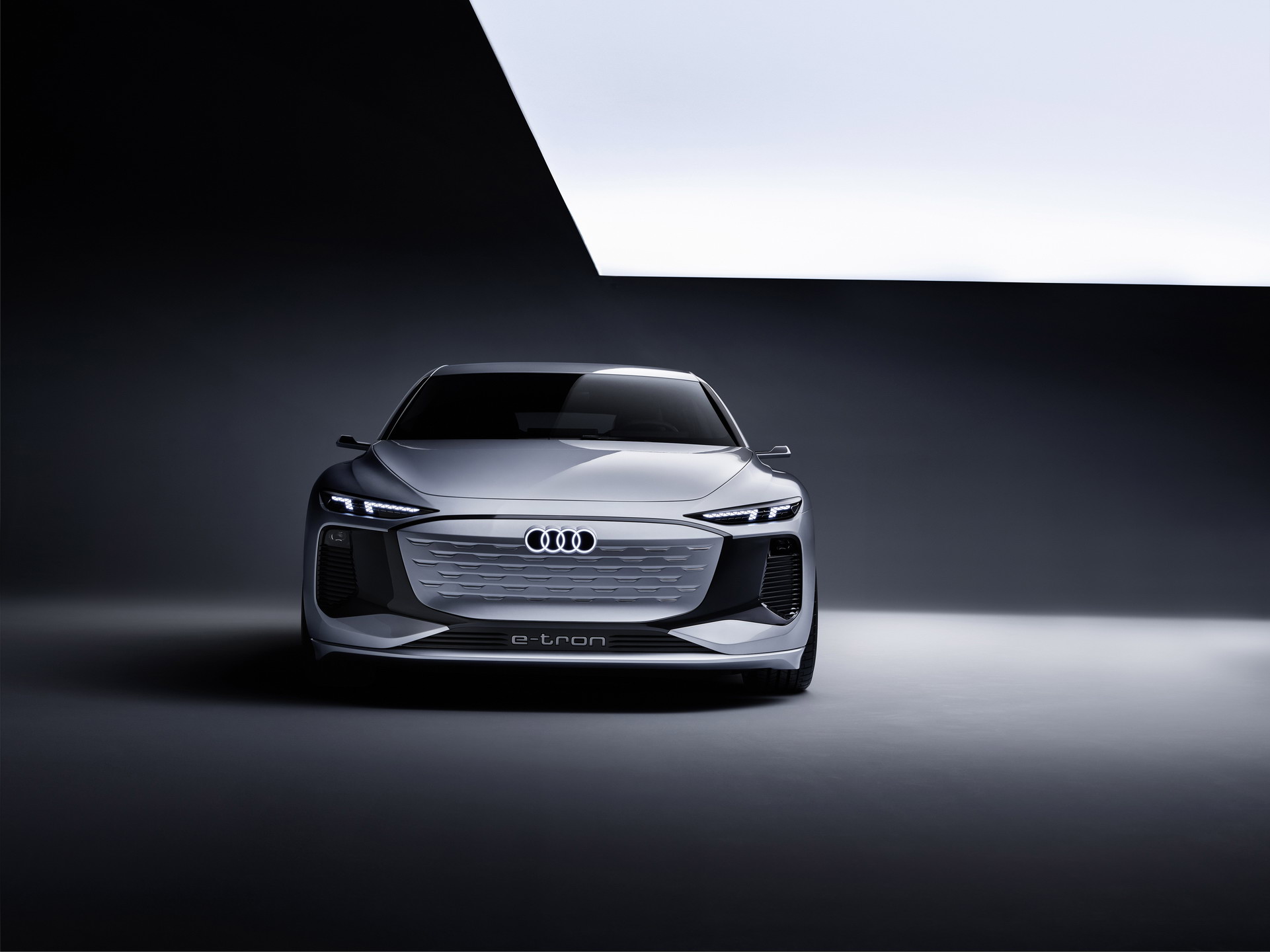 Audi A6 e-tron Concept, 2021