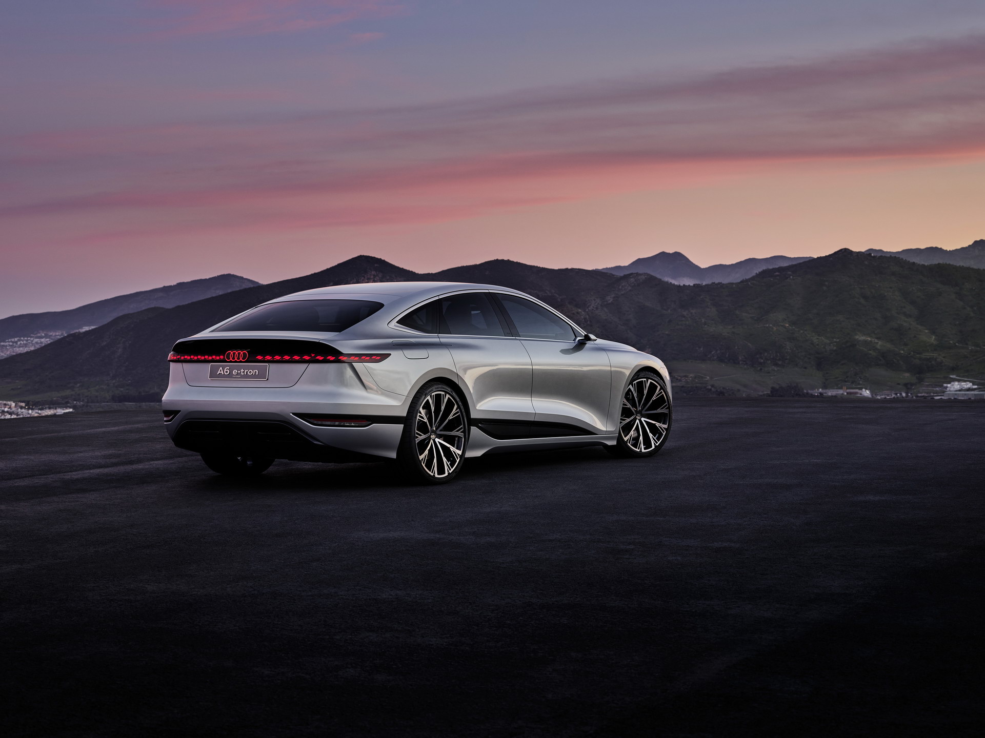 Audi A6 e-tron Concept, 2021