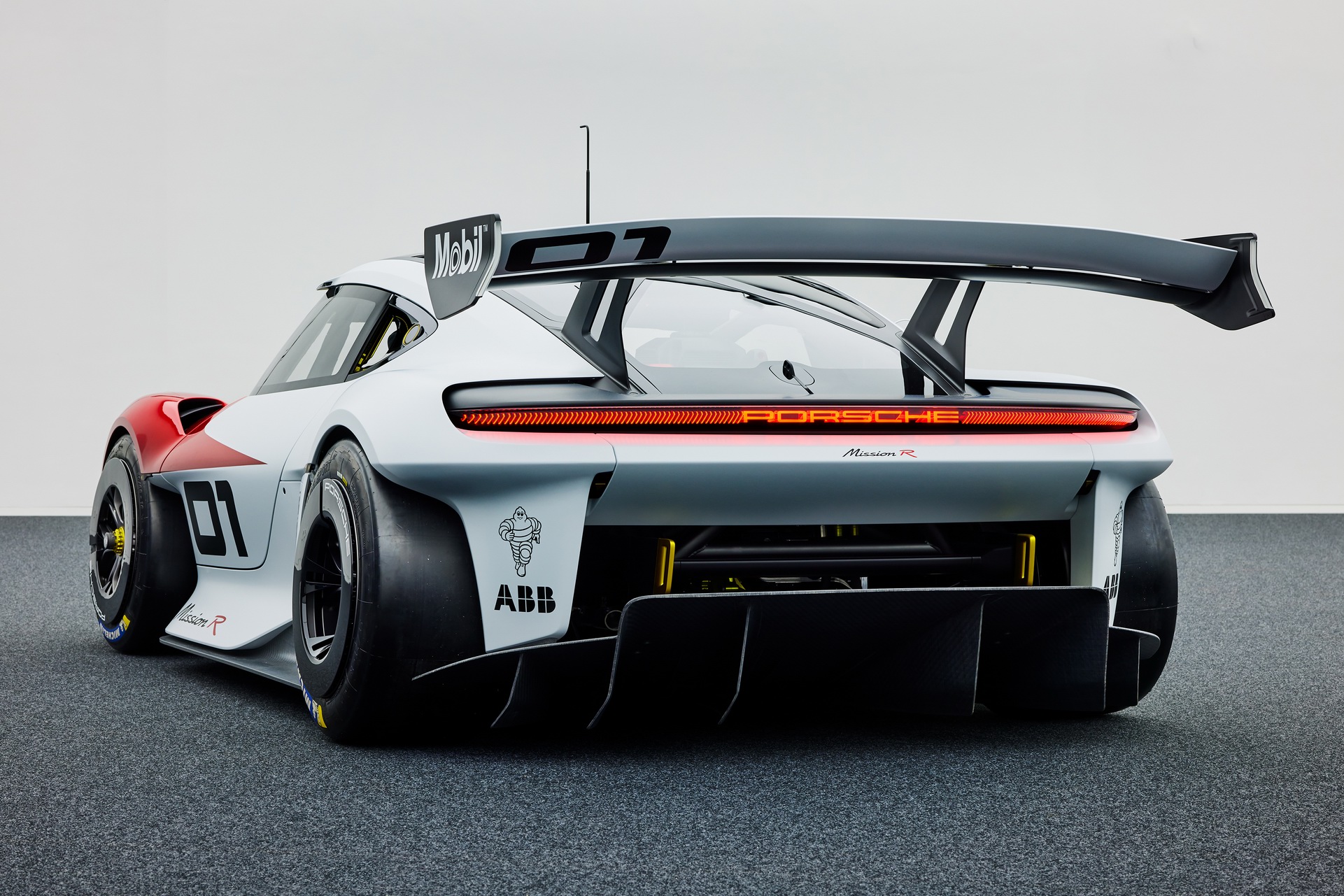 Porsche Mission R, 2021