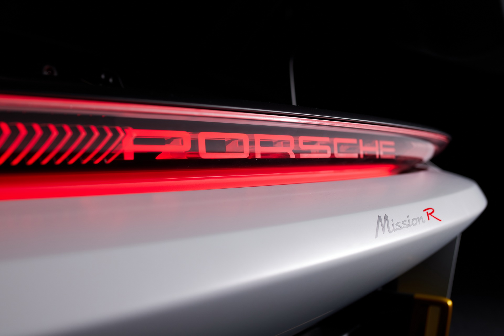 Porsche Mission R, 2021