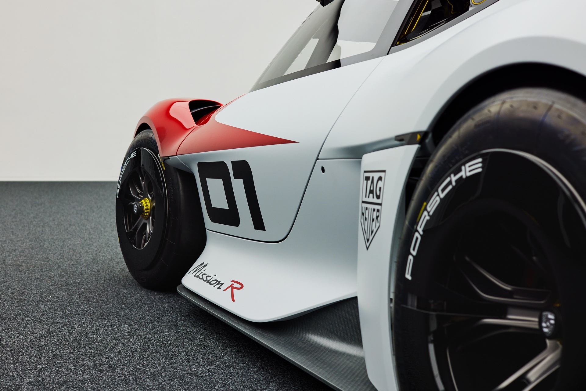 Porsche Mission R, 2021