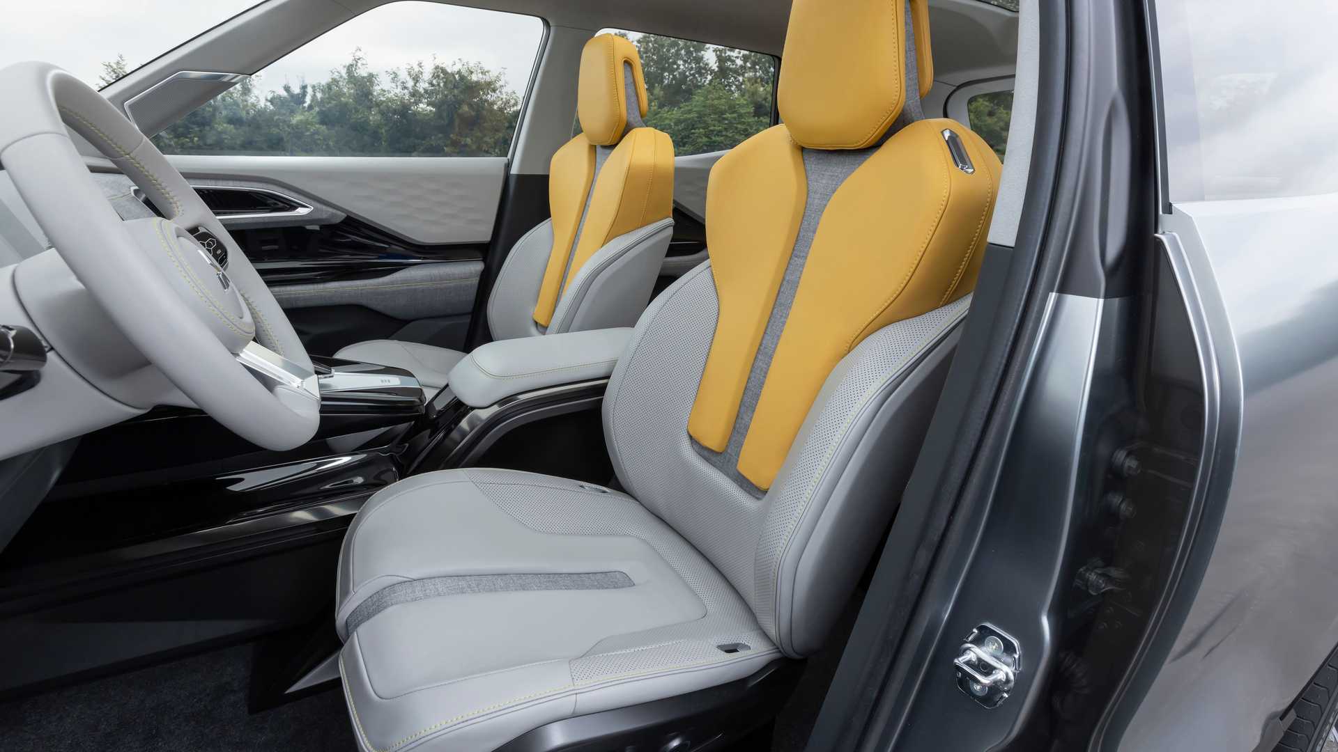 Mitsubishi XFC Concept, 2022 – Interior