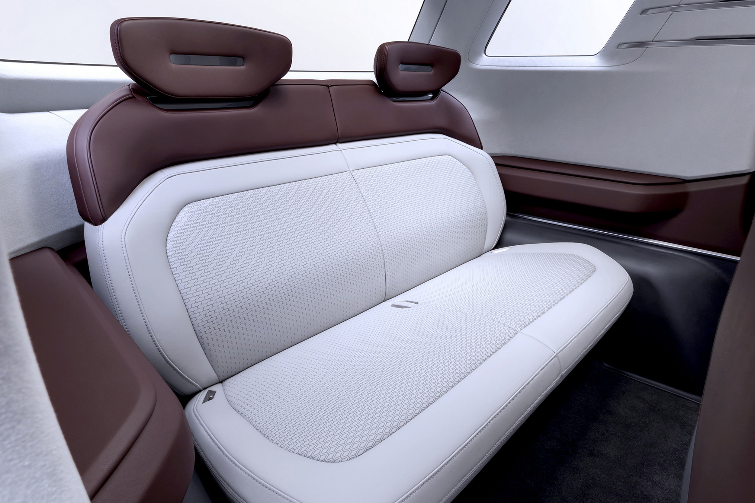 Mitsubishi DST Concept, 2024 – Interior