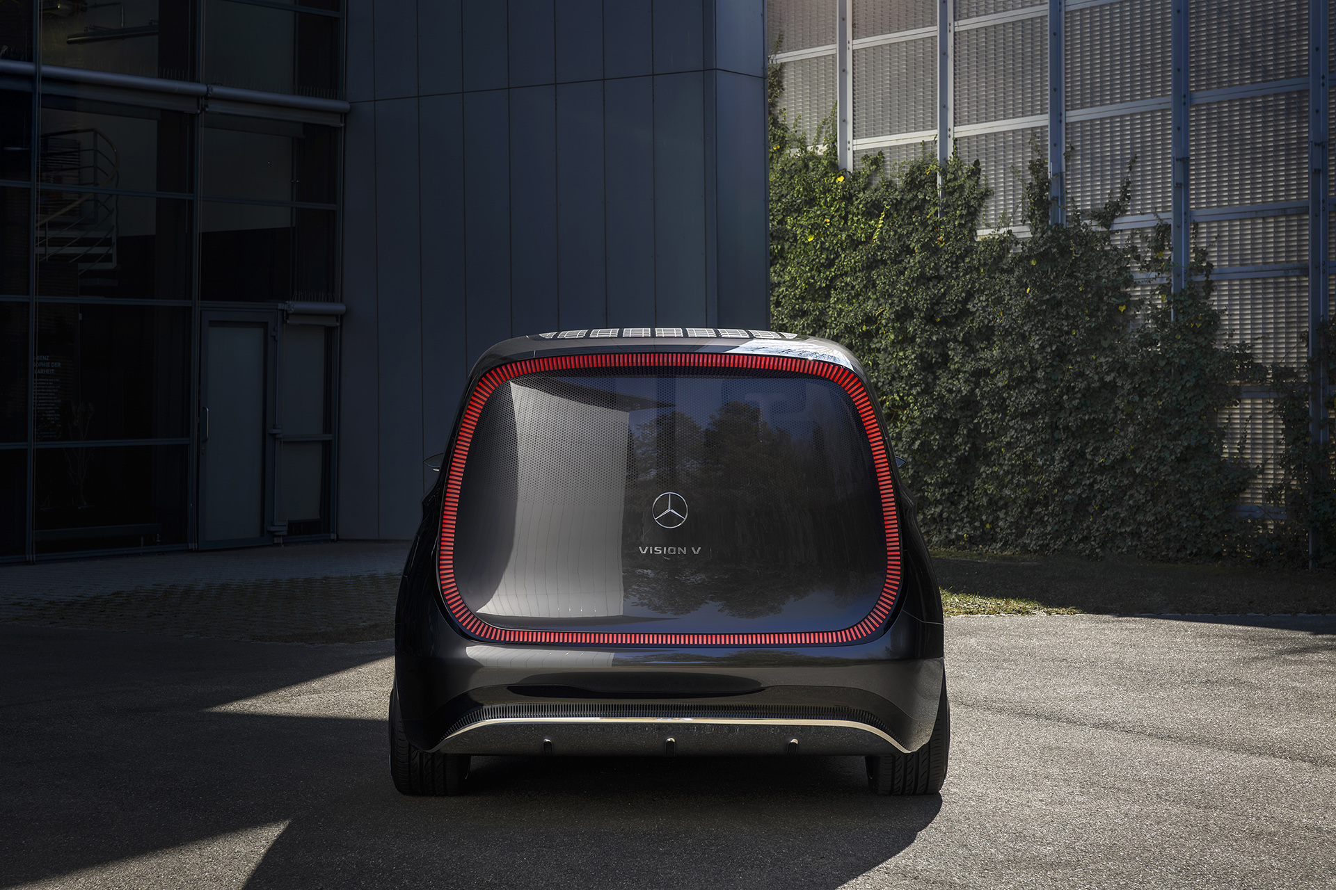 Mercedes-Benz Vision V Concept, 2025