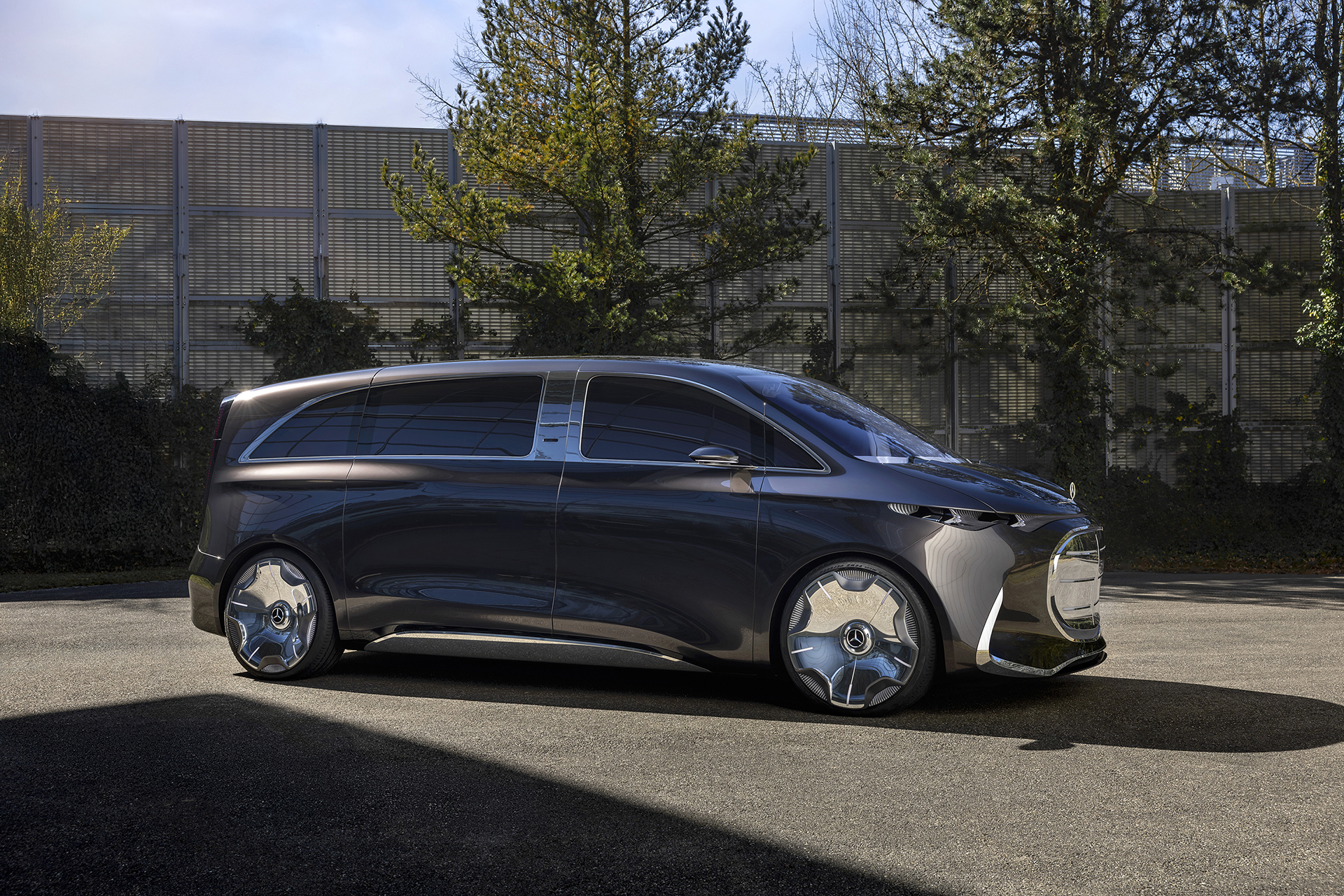 Mercedes-Benz Vision V Concept, 2025