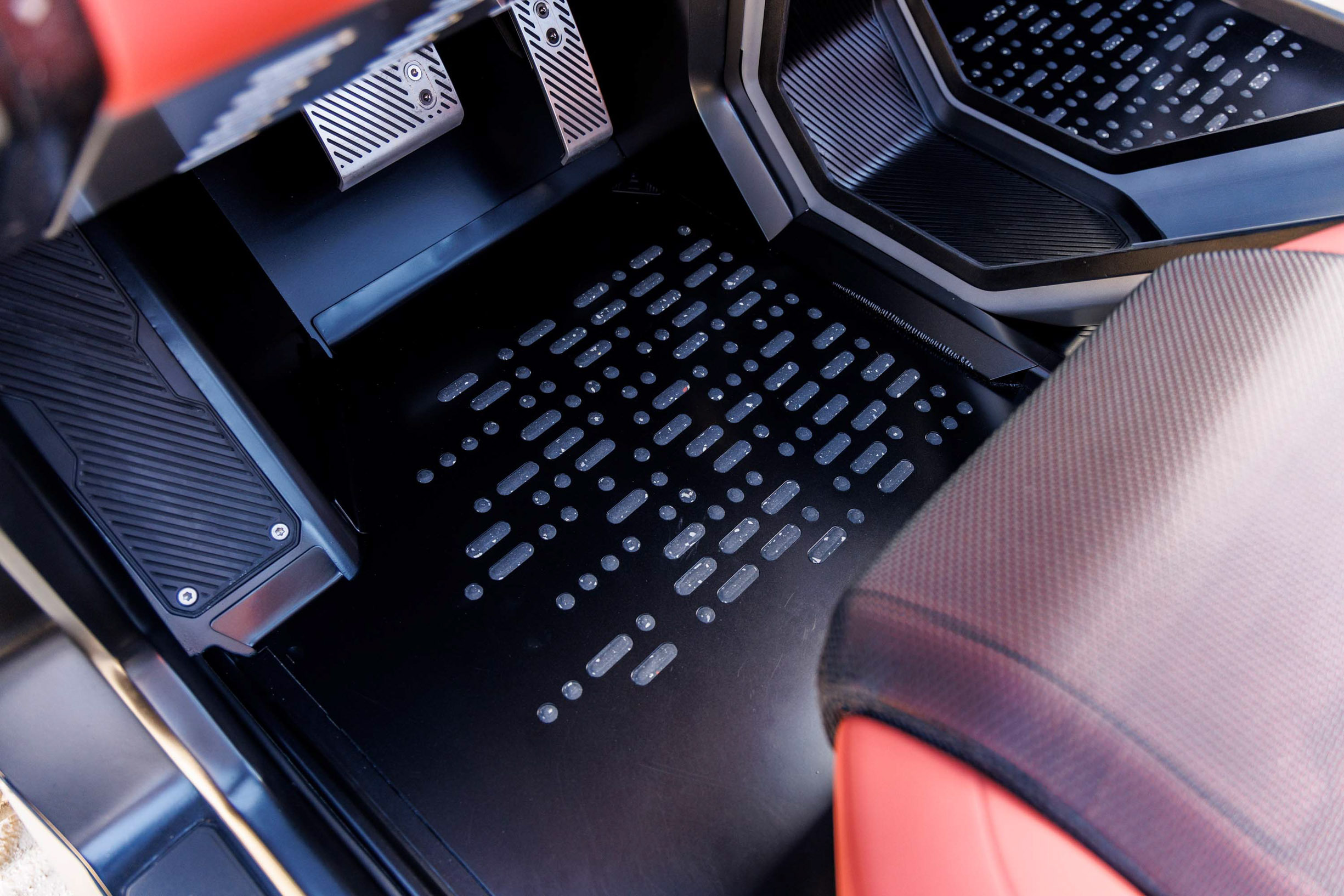 HUMMER X SUV Concept, 2026 – Interior